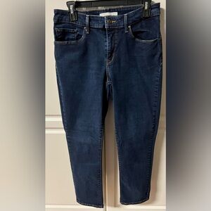 Classic Midrise Skinny Levi’s. Dark Blue Denim Jeans